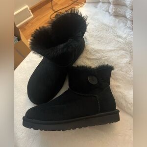 UGG Mini Bailey Button Boots